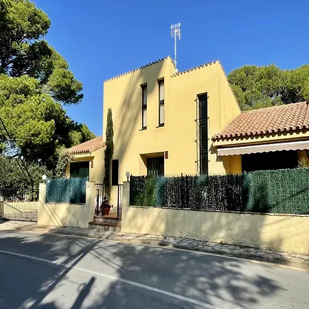 Casa Gloria At Holiday home *